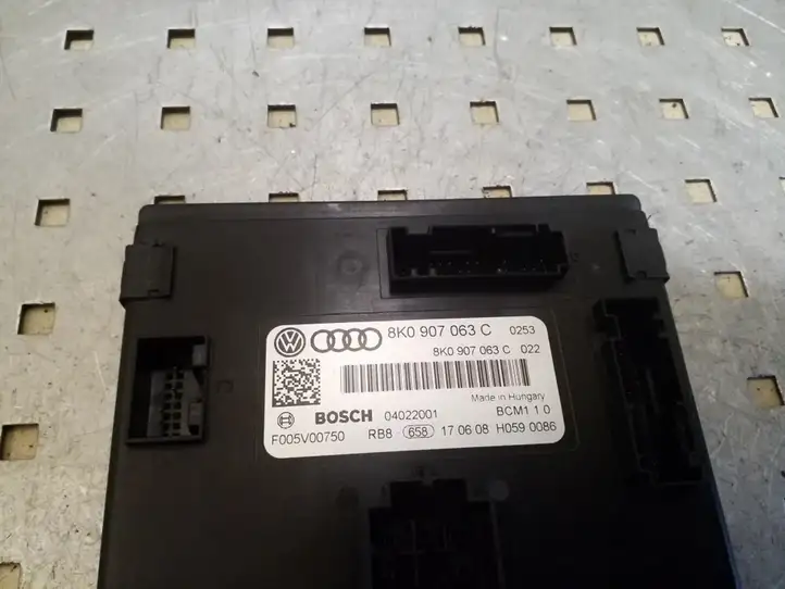 Audi A5 8T 8F (2007 - 2011) 8K0907063C Модуль комфорта — фото 2