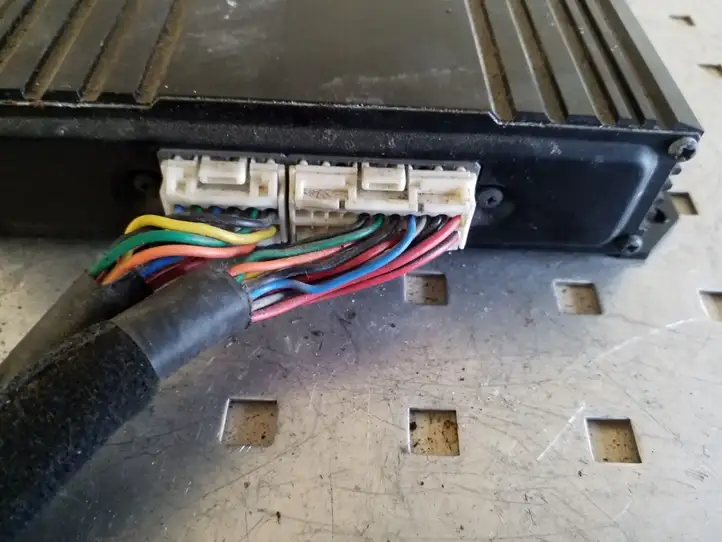 Hyundai Santa Fe (2005 - 2009)  963002B800 Звукоусилитель