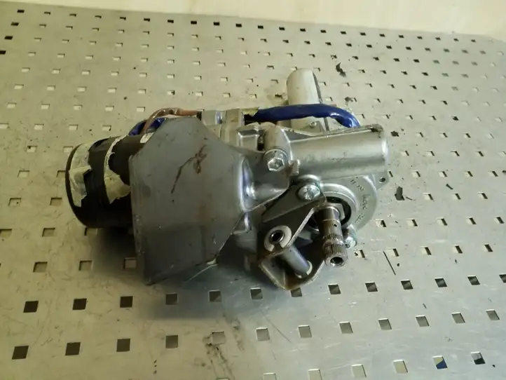 Toyota Yaris (2005 - 2009) 452000D052 Насос гидроусилителя руля — фото 2