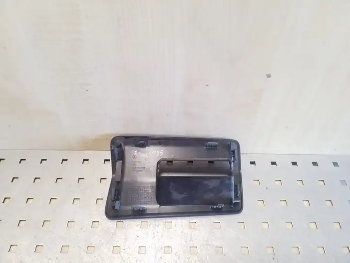 Volkswagen Caddy (2004 - 2010)  2K0843187B Другая деталь салона