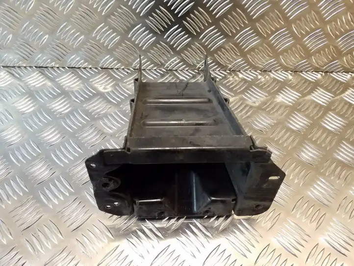 Mercedes-Benz A W169 (2004 - 2012)  130500210 Другая внешняя деталь