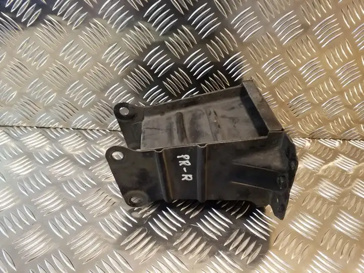 Mercedes-Benz A W169 (2004 - 2012)  130500210 Другая внешняя деталь