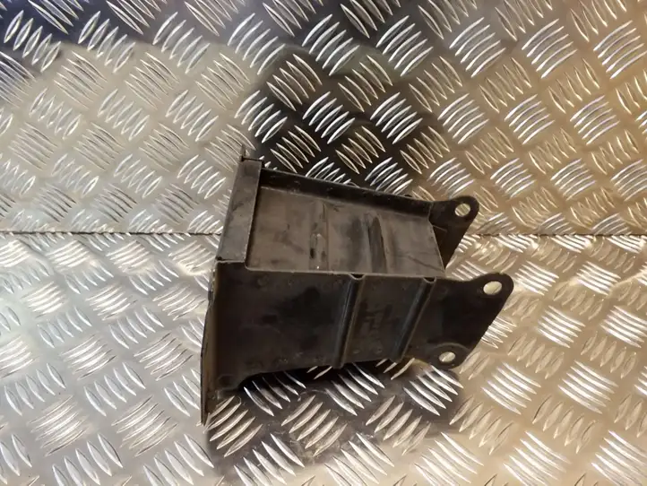 Mercedes-Benz A W169 (2004 - 2012)  130500210 Другая внешняя деталь