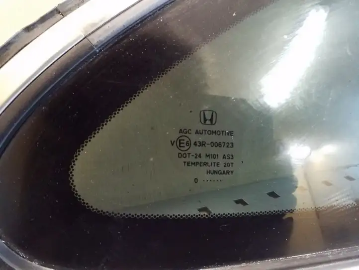 Honda CR-V (2009 - 2012) Заднее боковое стекло — фото 3