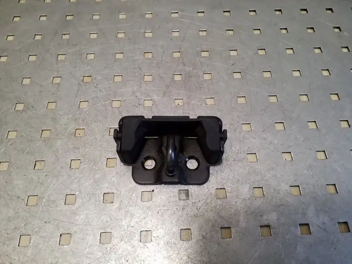 Renault Kadjar (2015 - 2018) Буфер крышки багажника — фото 1