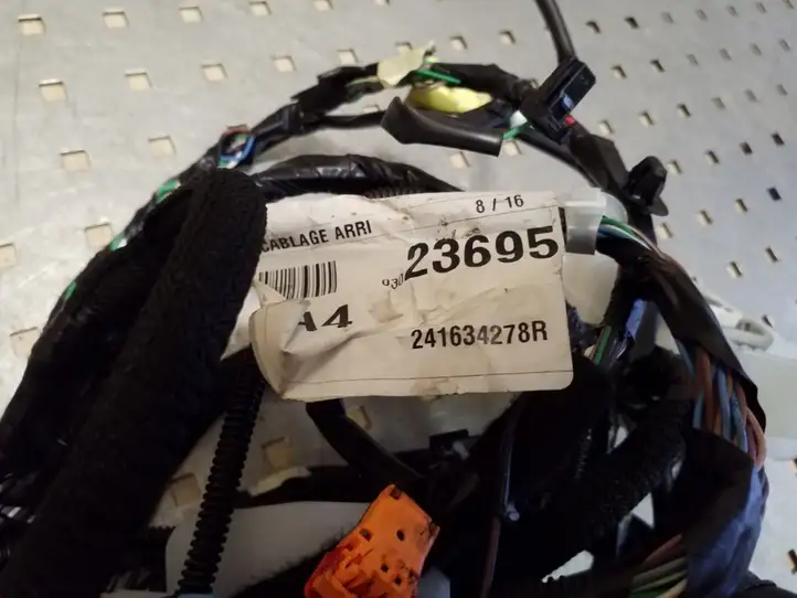 Renault Kadjar (2015 - 2018) 241634278R Прочая электропроводка — фото 3