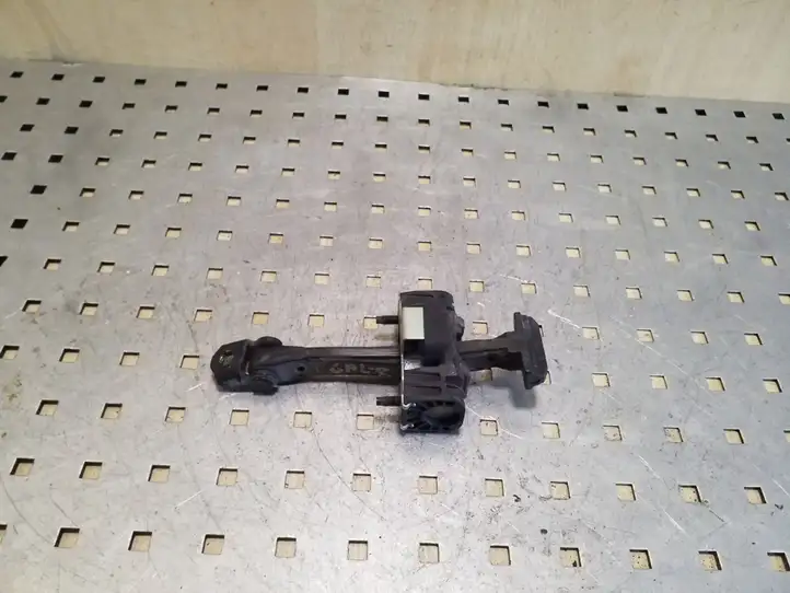 Peugeot 508 (2010 - 2014)   Ограничитель открывания задней двери