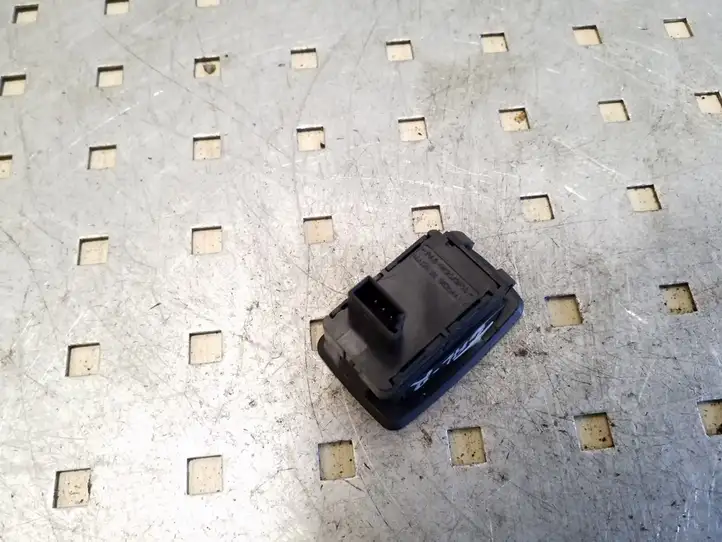 BMW 3 E90 E91 (2005 - 2012) 15939900 Кнопка стеклоподъемников — фото 3