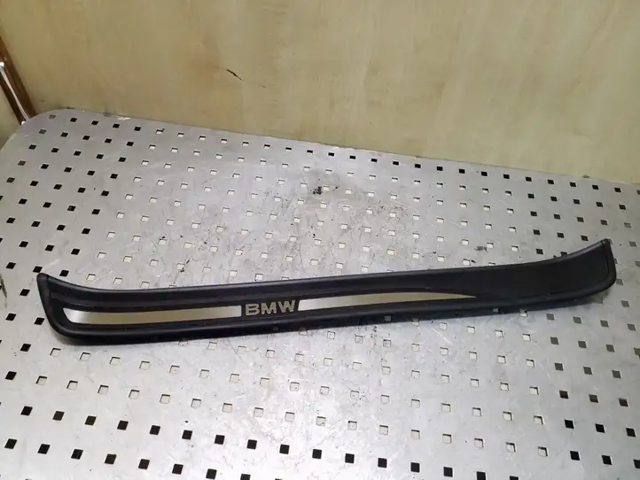 BMW 3 E90 E91 (2005 - 2012) 51477060279 Внутренняя отделка переднего порога — фото 1