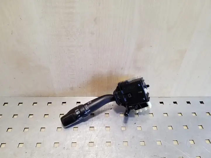 Toyota Avensis T250 (2006 - 2009)  173650B Ручка поворотов/ фонарей