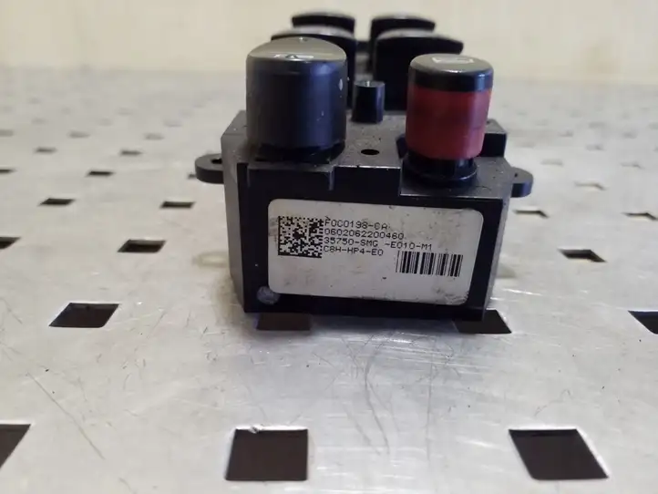 Honda Civic (2006 - 2011) F000198CA Блок кнопок стеклоподъемников — фото 2