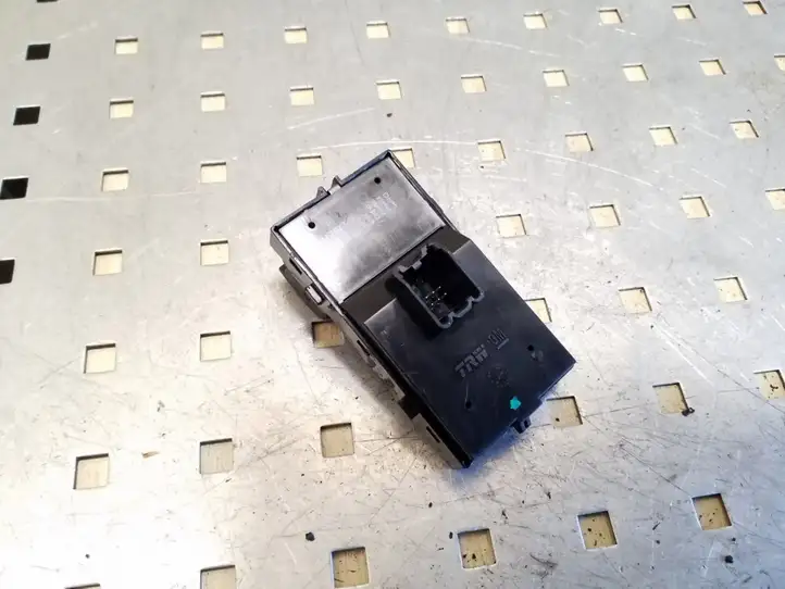 Opel Astra J (2009 - 2012) 13305978 Кнопка стеклоподъемников — фото 3
