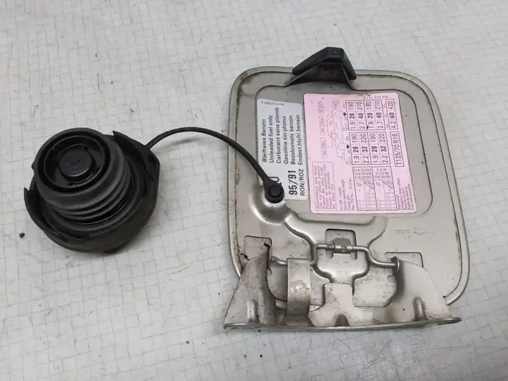 Audi A3/S3 8L (2000 - 2003) 1H0010092C Крышка топливного бака — фото 2