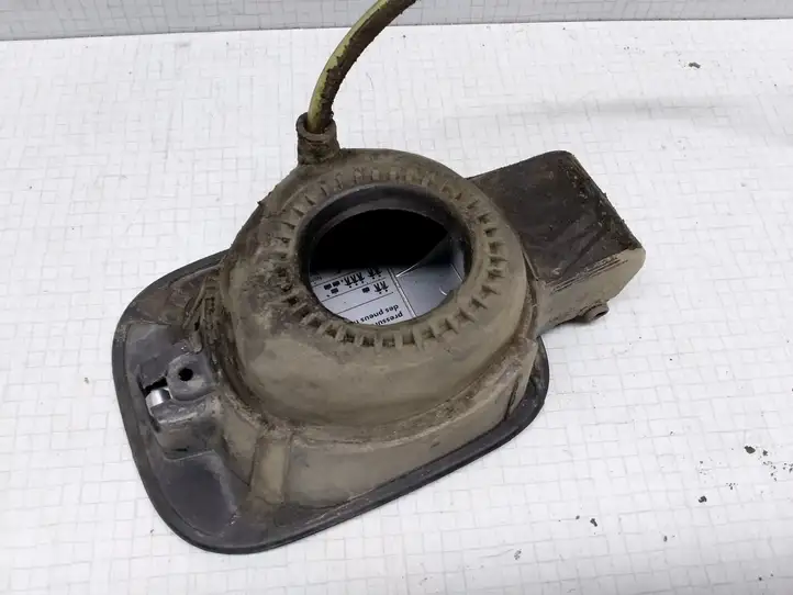 Volkswagen Bora (1998 - 2005) 1J0809857C Крышка топливного бака — фото 3