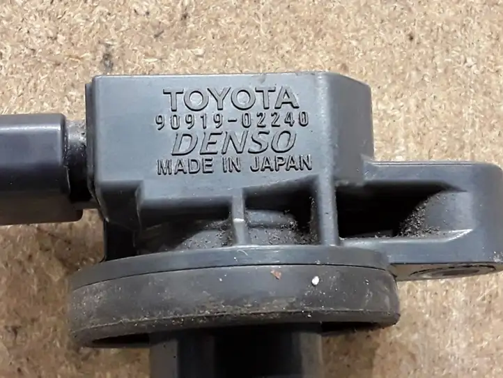 Toyota Prius (XW20) (2003 - 2009) 9091902240 Катушка зажигания — фото 3