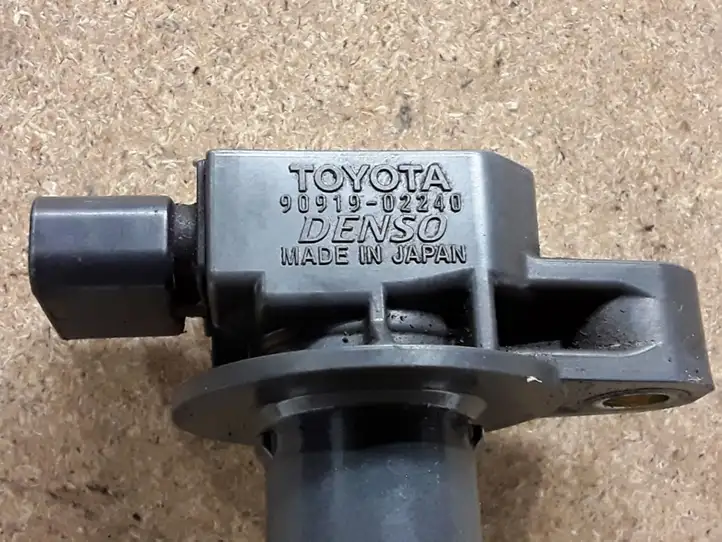 Toyota Prius (XW20) (2003 - 2009) 9091902240 Катушка зажигания — фото 3