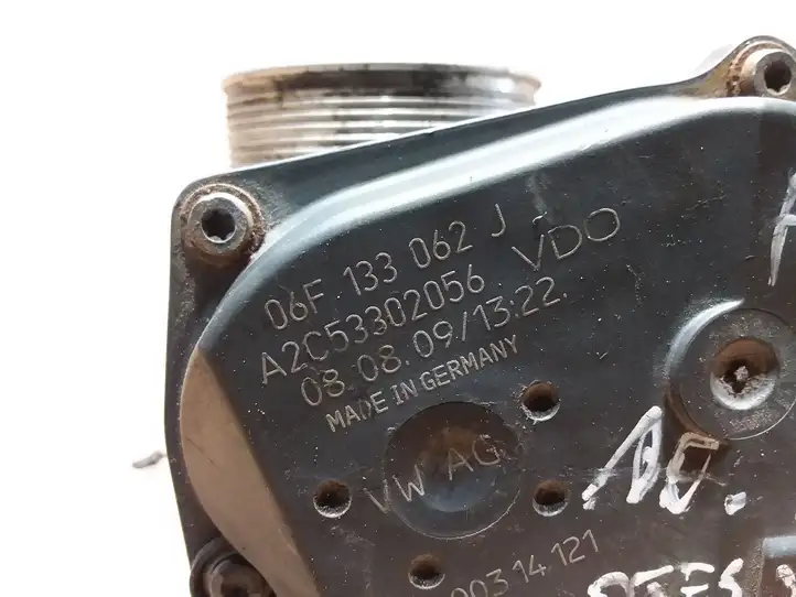 Audi A6 S6 C6 4F (2004 - 2008) 06F133062J Дроссельная заслонка — фото 2