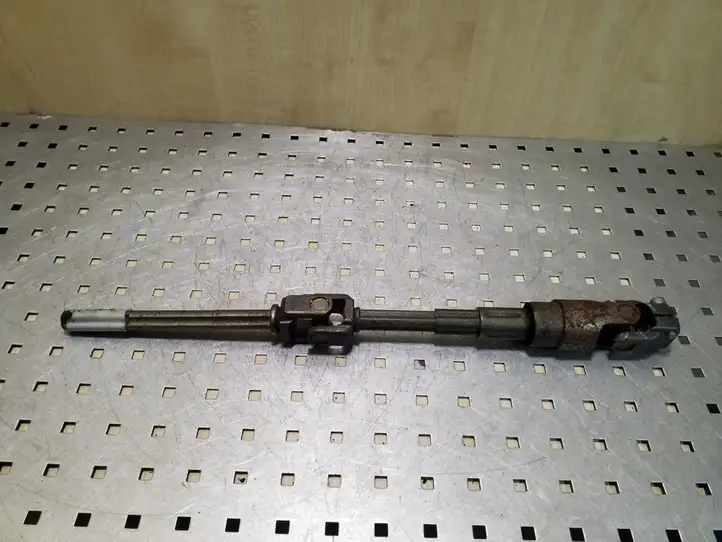 Audi A4 (2004 - 2009)   Крестовидная связь оси рулевого колеса