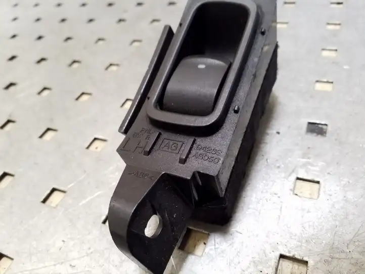 Subaru Legacy (2003 - 2009) 94263AG050 Блок кнопок стеклоподъемников — фото 2