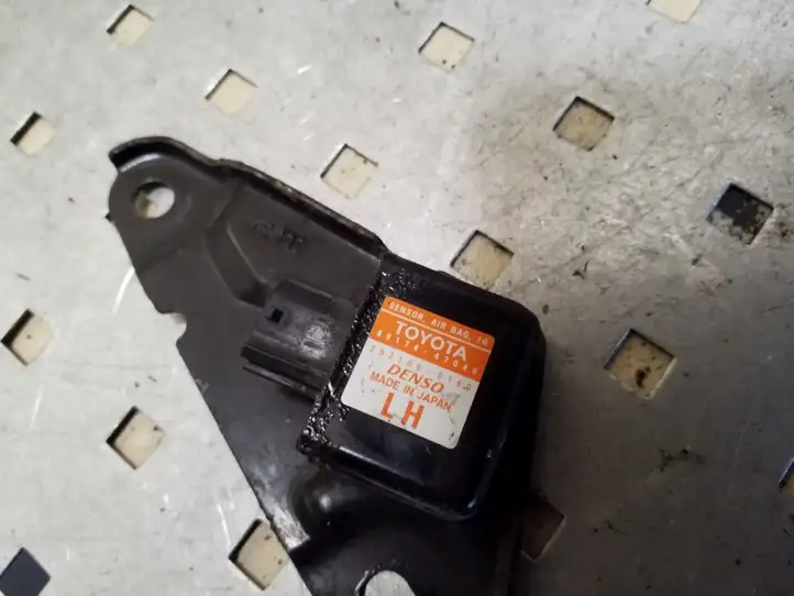 Toyota Prius (XW20) (2003 - 2009) 8917447040 Датчик удара SRS — фото 3