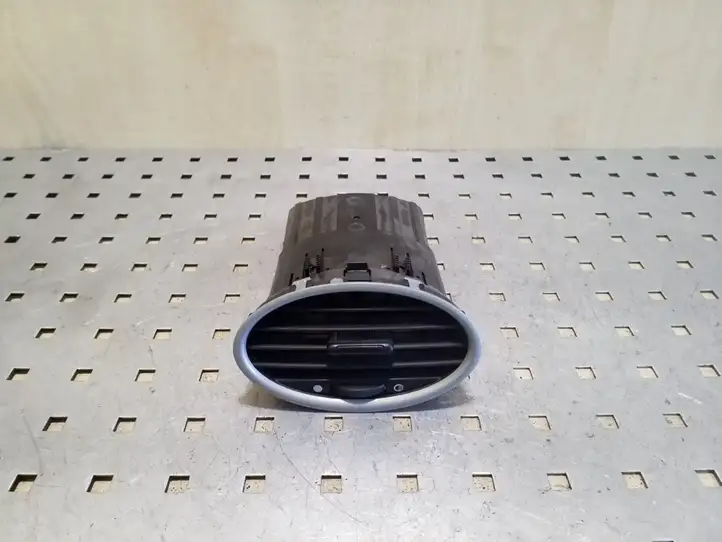 Ford Focus (2008 - 2011) 6N41A014L21 Боковой воздушный дефлектор — фото 1