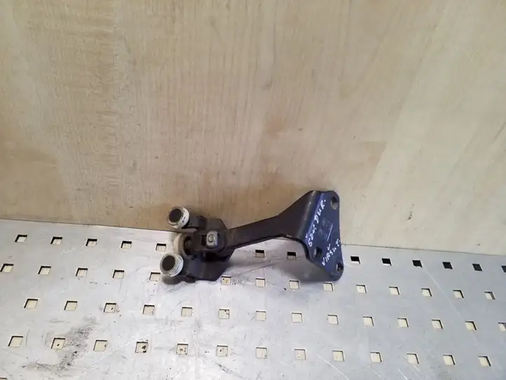 Volkswagen Crafter (2006 - 2016)   Верхняя направляющая ролика / верхняя петля