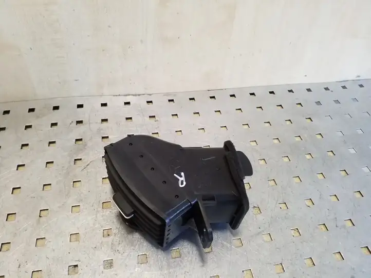 Toyota Corolla Verso AR10 (2004 - 2009) 5566064010 Боковой воздушный дефлектор — фото 2