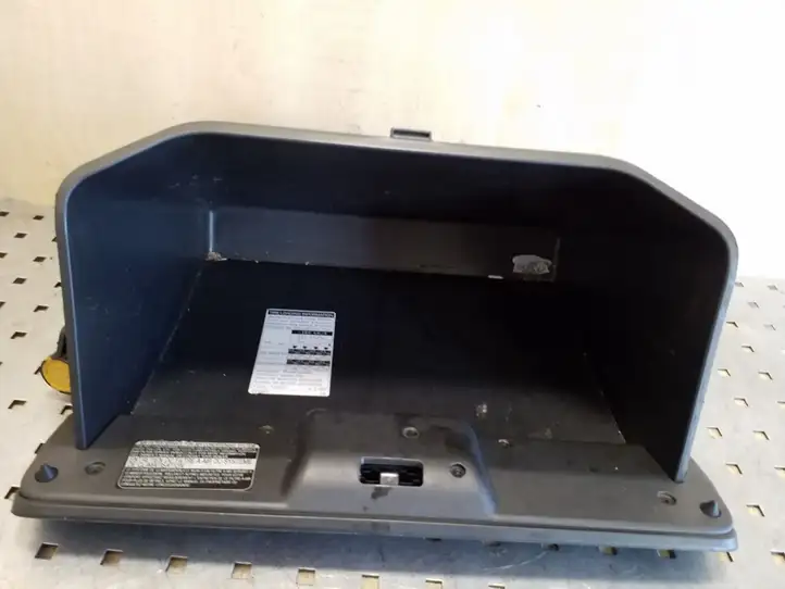 Toyota Corolla Verso AR10 (2004 - 2009) 555510F010 Бардачок в сборе — фото 3