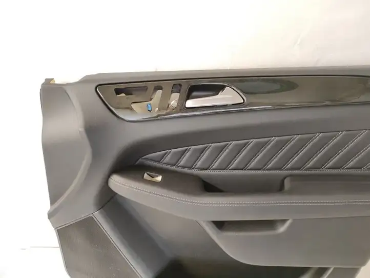 Mercedes-Benz GLS X166 (2015 - 2019) A1667208001 Обшивка передней двери — фото 5