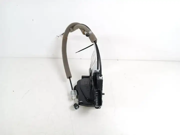 Nissan Juke I F15 (2010 - 2018) 825001KA0A Замок задней двери — фото 2