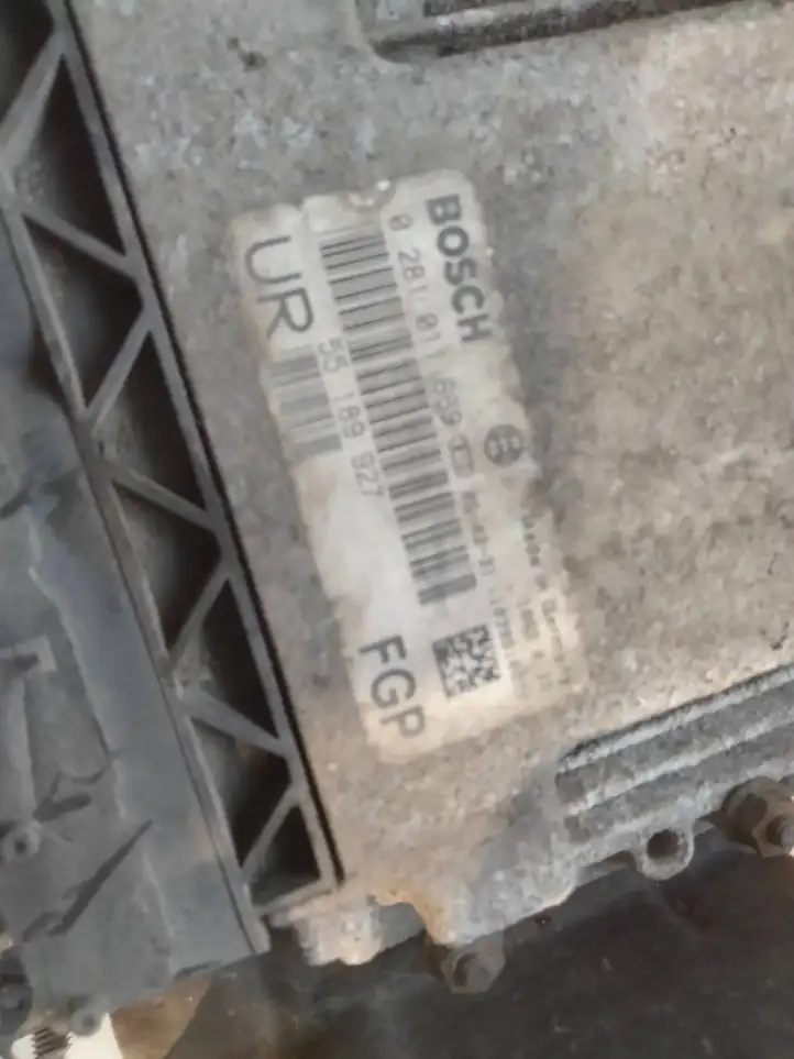 Opel Zafira B (2003 - 2006) 55189927 Блок управления двигателем (ЭБУ) — фото 3