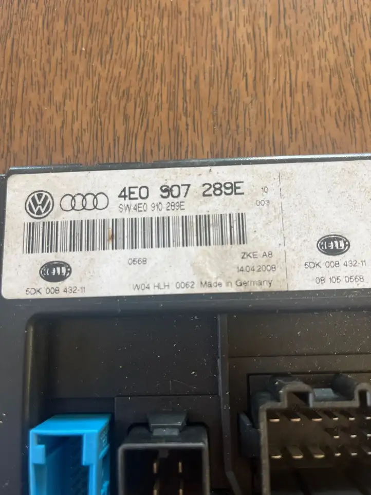 Audi A8 S8 D3 4E (2007 - 2010) 4E0907289E Модуль комфорта — фото 3