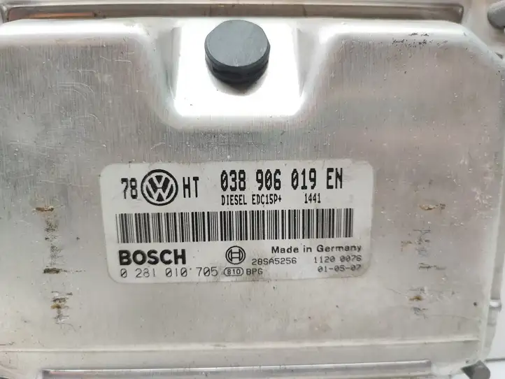 Volkswagen PASSAT B5.5 (2001 - 2005) 038906019EN Блок управления двигателем (ЭБУ) — фото 2