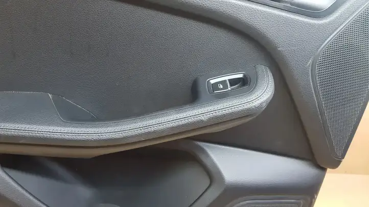 Porsche Macan (95B) (2014 - 2018) 95B867211 Обшивка задней двери — фото 2