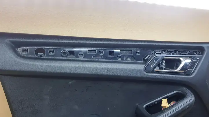 Porsche Macan (95B) (2014 - 2018) 95B867011 Обшивка передней двери — фото 12
