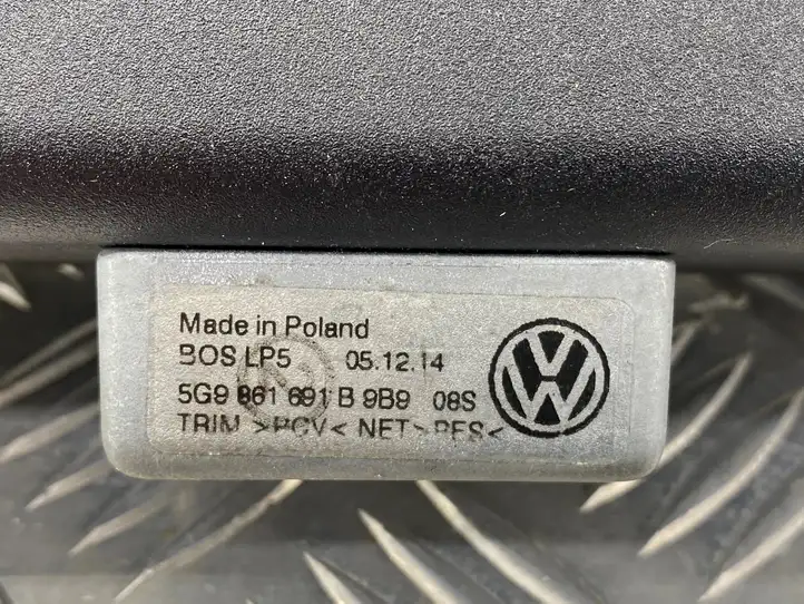 Volkswagen Golf VII (2013 - 2019) 5G9861691B Шторка багажника (сетка) — фото 5