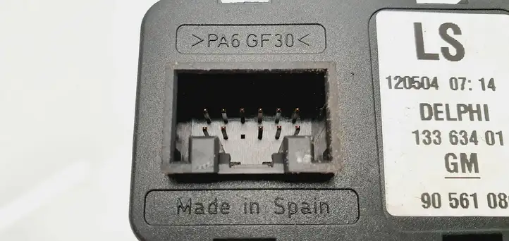Opel Zafira B (2003 - 2006) 13363401 Блок кнопок стеклоподъемников — фото 3