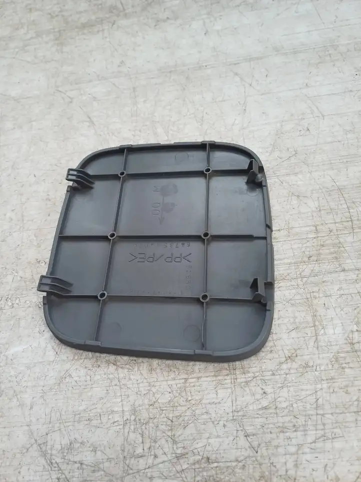 Toyota Avensis Verso (1995 - 2001) 6473544020 Прочие детали салона — фото 2
