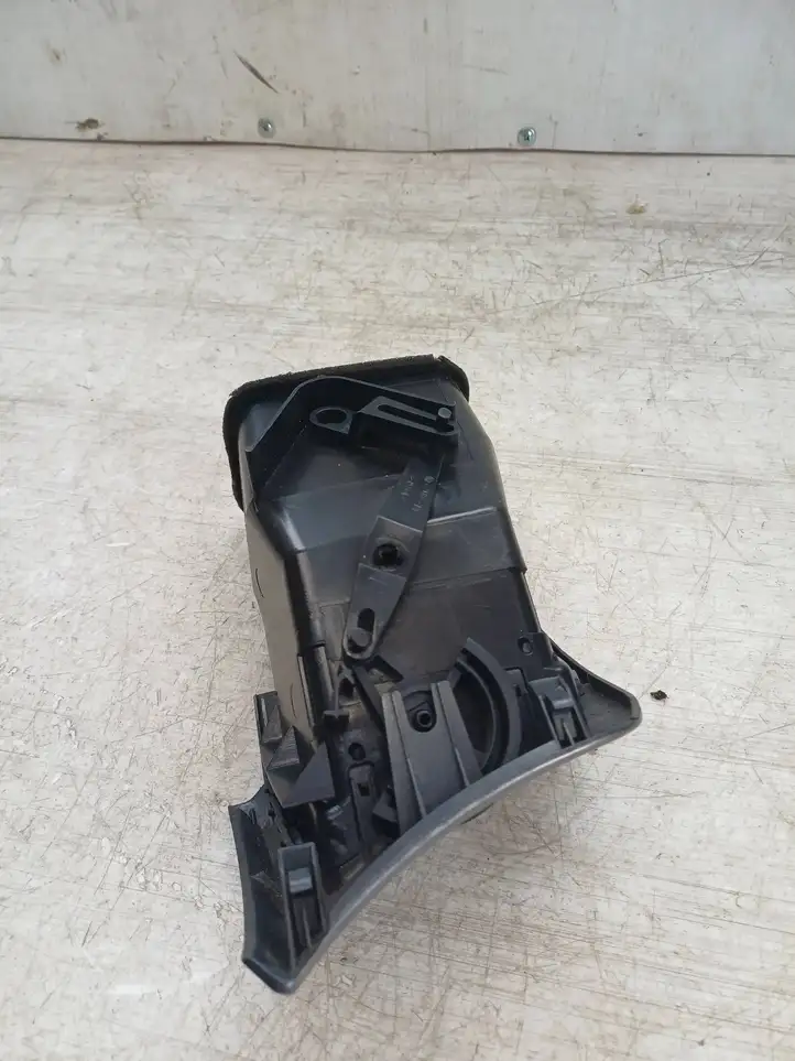 Toyota Avensis Verso (1995 - 2001) 5566044080 Боковой воздушный дефлектор — фото 5