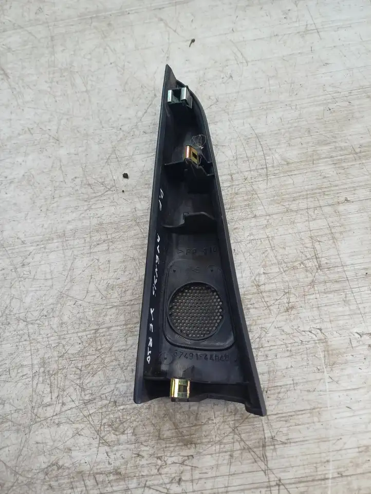 Toyota Avensis Verso (1995 - 2001) 6749144040 Накладка бокового динамика — фото 2