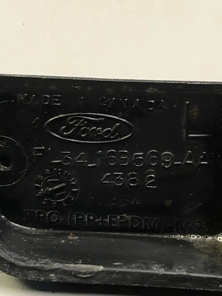 Ford F150 (2018 - 2020) FL3416B569AA Кронштейн переднего подкрылка — фото 4
