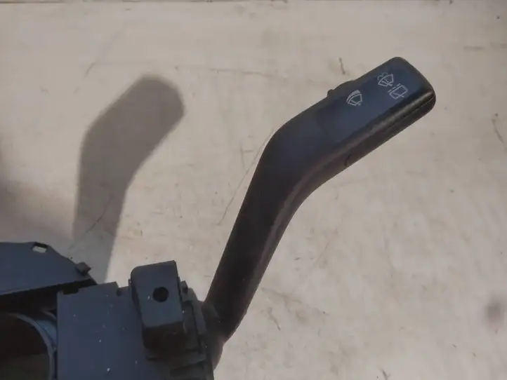 Volkswagen PASSAT B6 (2005 - 2010)  3C5953513R Ручка стеклоочистителей