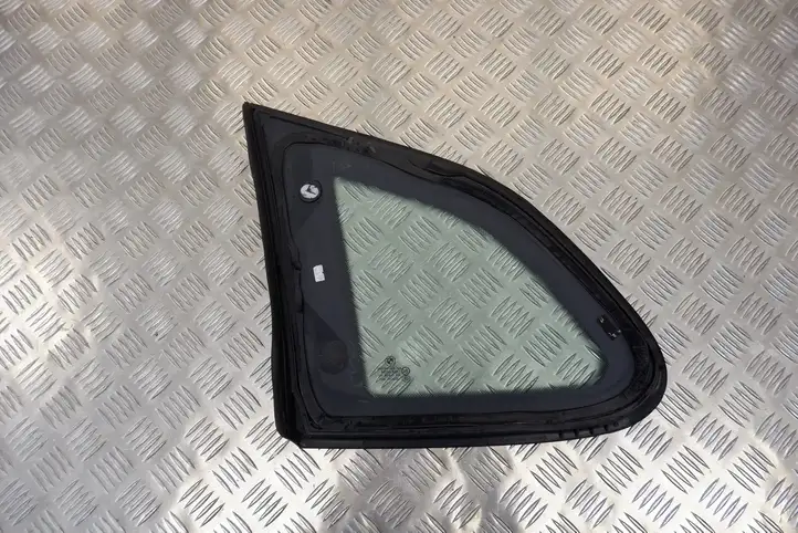 BMW X1 E84 (2009 - 2015) 2990330 Заднее боковое стекло — фото 4
