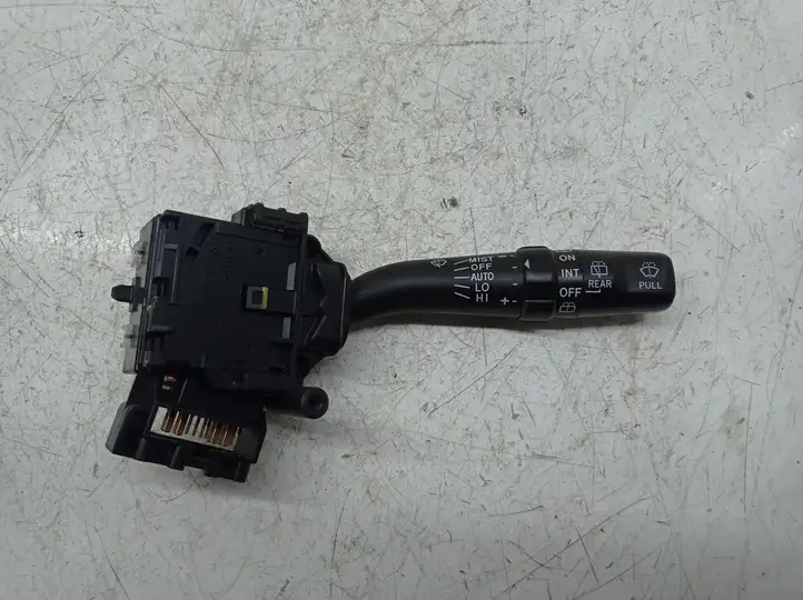 Toyota Corolla Verso AR10 (2004 - 2009) 8465205170 Переключатель стеклоочистителей — фото 1