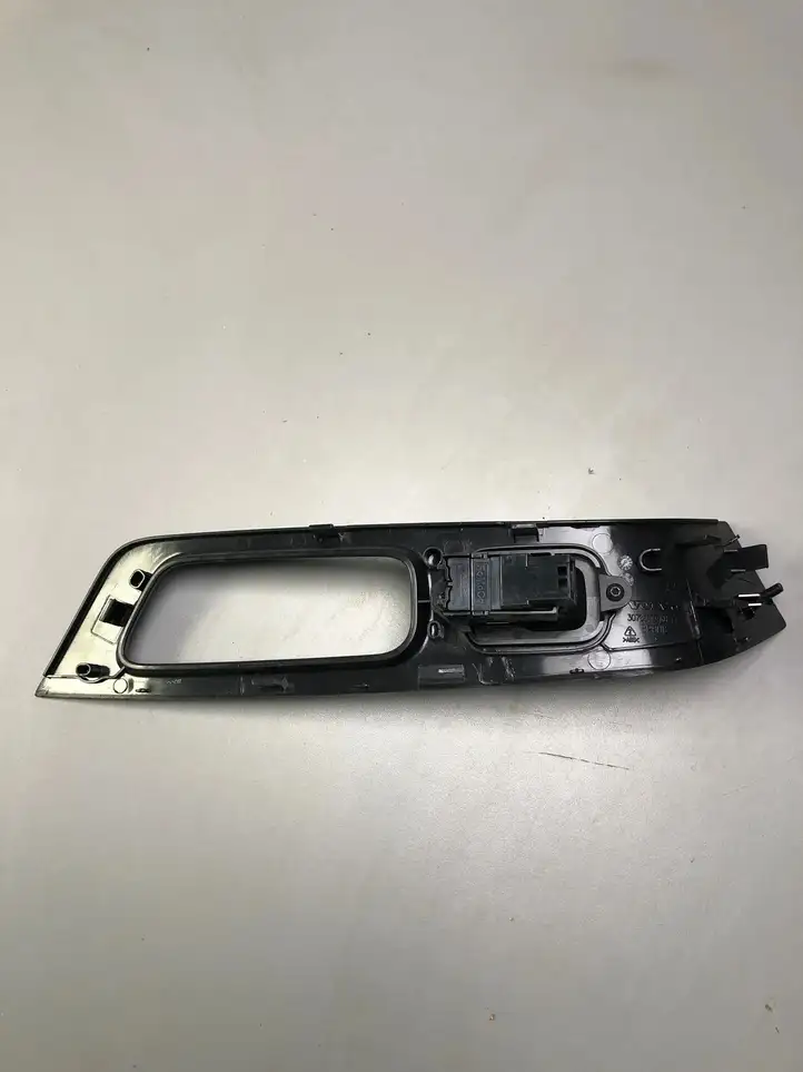 Volvo S60 (2010 - 2013) 30766415 Кнопка стеклоподъемников — фото 3