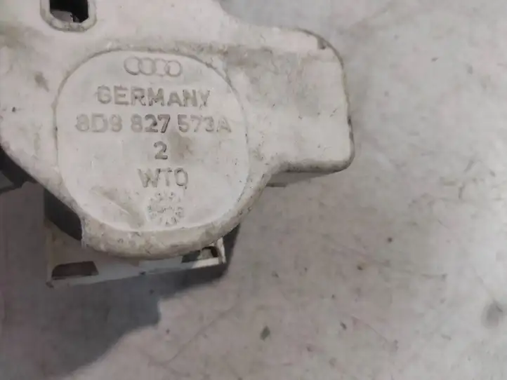 Audi A3/S3 8L (2000 - 2003) 8D9827573A Замок крышки багажника — фото 3