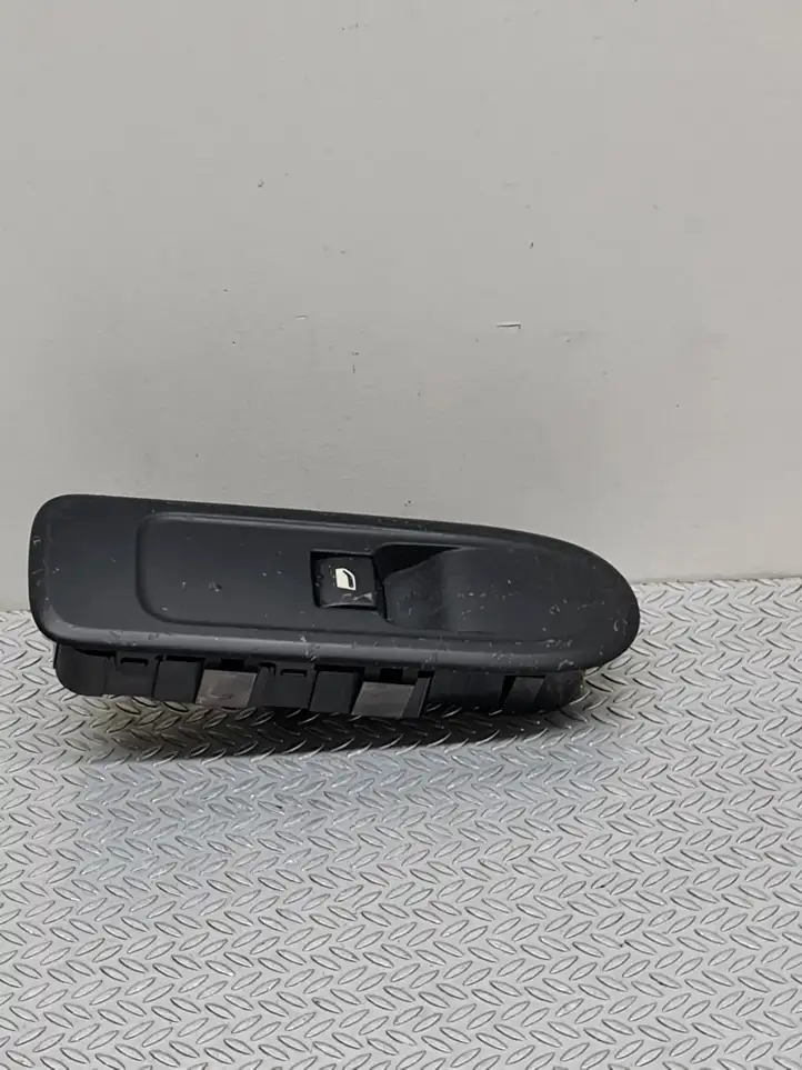 Peugeot 308 (2007 - 2013) 96565184XT Кнопка стеклоподъемников — фото 1