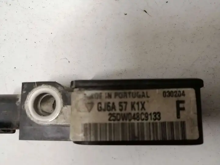 Mazda 6 (2002 - 2005) GJ6A57K1X Датчик удара SRS — фото 3