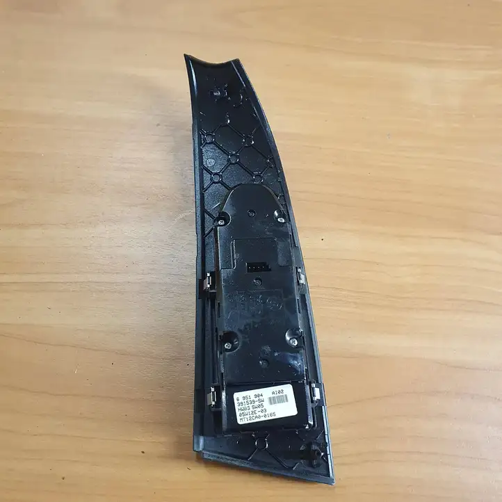 BMW 5 E60 E61 (2004 - 2010) 6951904 Кнопка стеклоподъемников — фото 2