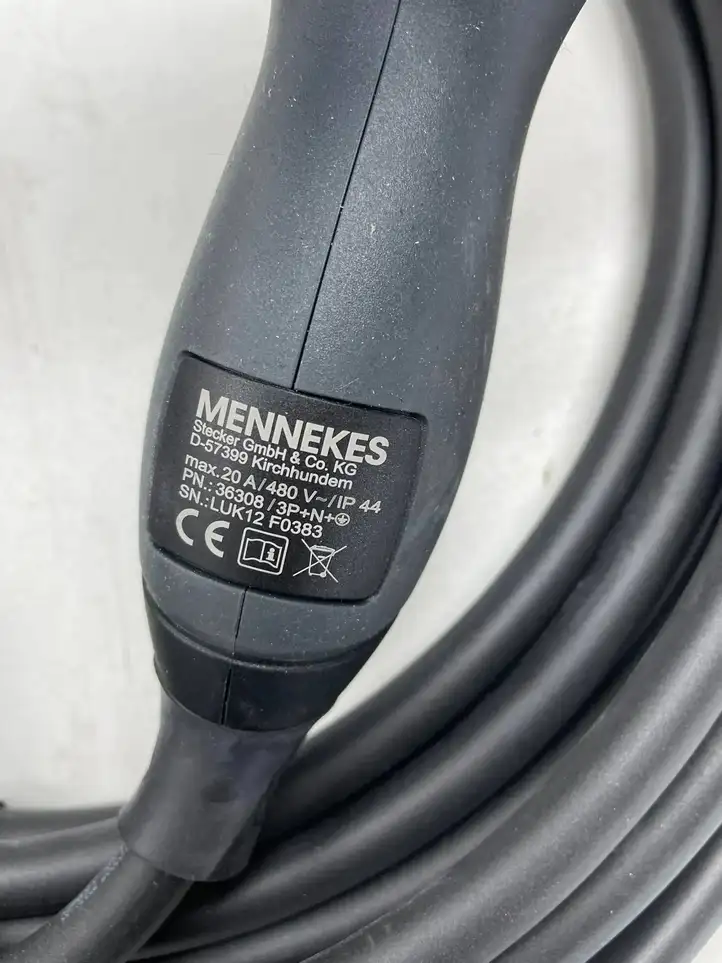 Mercedes-Benz EQC (2018 - ) A0005832405 Кабель для зарядки электромобилей — фото 4